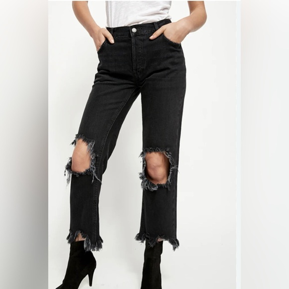 We the free FREE PEOPLE: DISTRESSED BLACK MAGGIE JEANS size 27 OB901514 - Picture 1 of 9